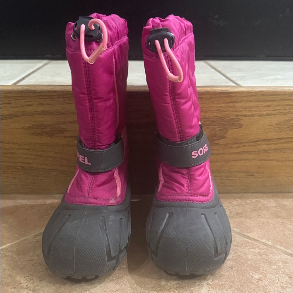 Sorel Fuchsia and Charcoal Snow Boots girls size 1
